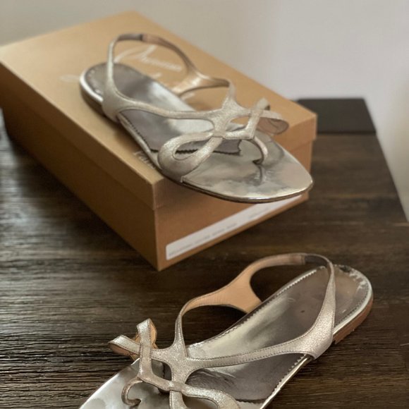 Louboutin "Bellatong" Silver Nappa Sandal flat - 38.5 - Picture 6 of 8